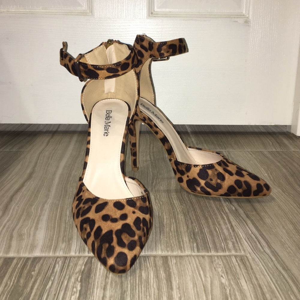 💐Cheetah print stilettos